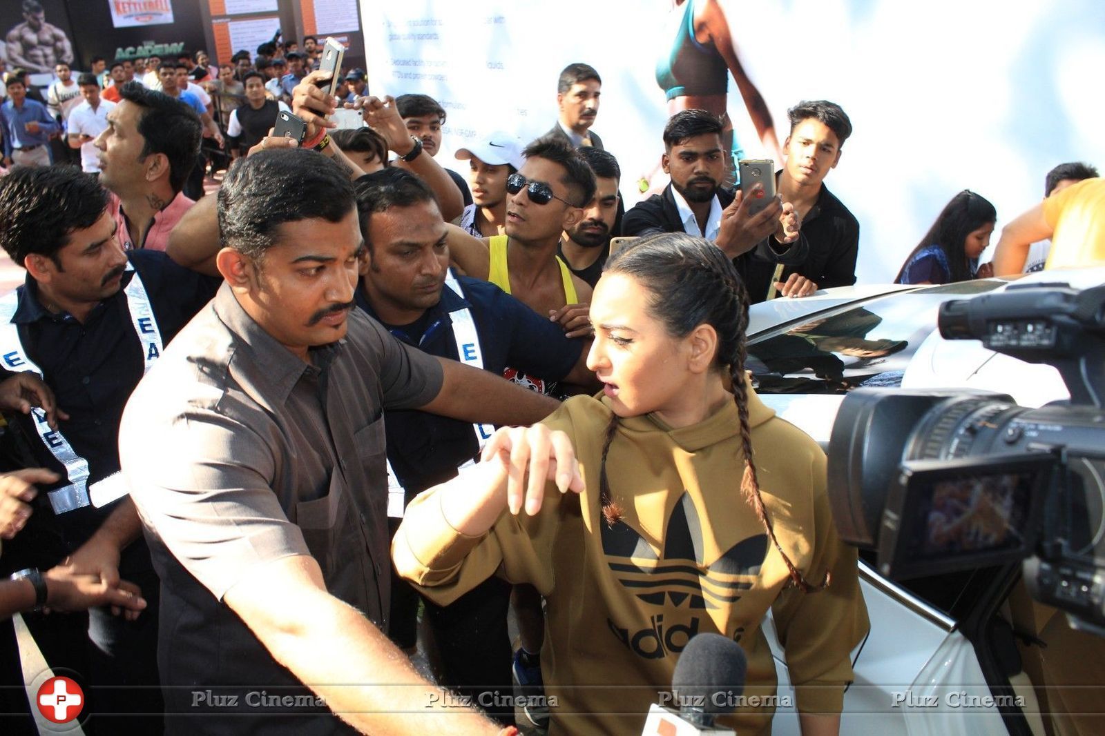 Sonakshi Sinha arrives to attend show on Bodybuilding and Fitness Pictures | Picture 1458539