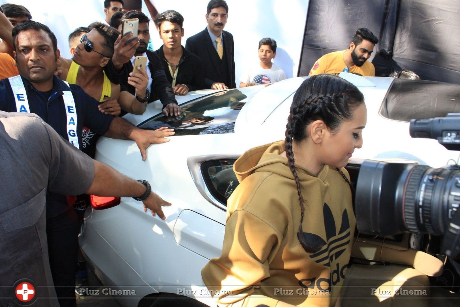 Sonakshi Sinha arrives to attend show on Bodybuilding and Fitness Pictures | Picture 1458543