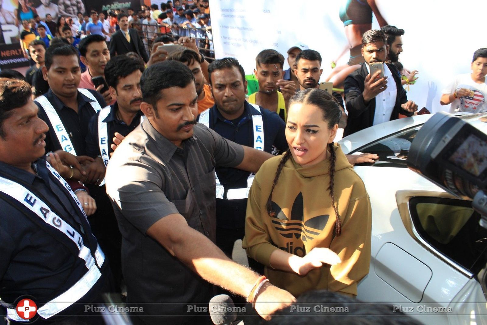 Sonakshi Sinha arrives to attend show on Bodybuilding and Fitness Pictures | Picture 1458537