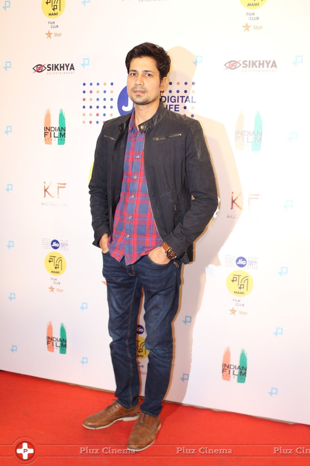 Sumeet Vyas - PICS: Screening Of Haraamkhor Hosted By Mami | Picture 1459895