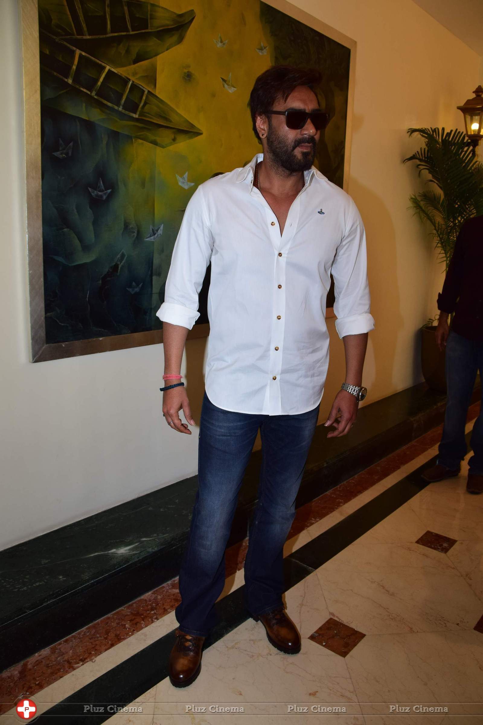 Ajay Devgn - Ajay Devgan and Arjun Rampal at Super Fight League Programme Photos | Picture 1461171