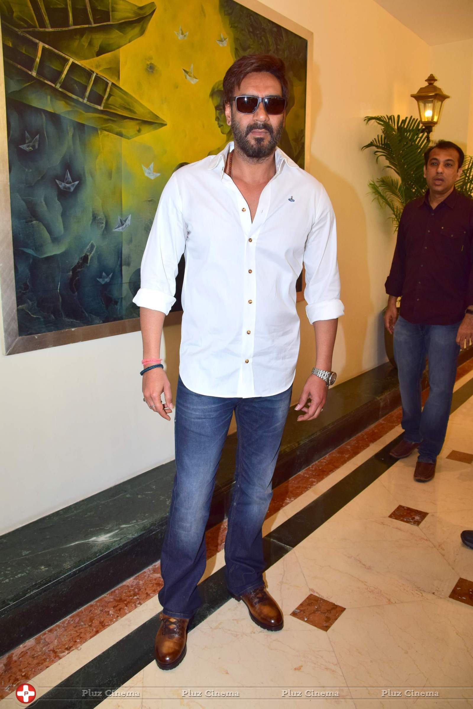 Ajay Devgn - Ajay Devgan and Arjun Rampal at Super Fight League Programme Photos | Picture 1461150