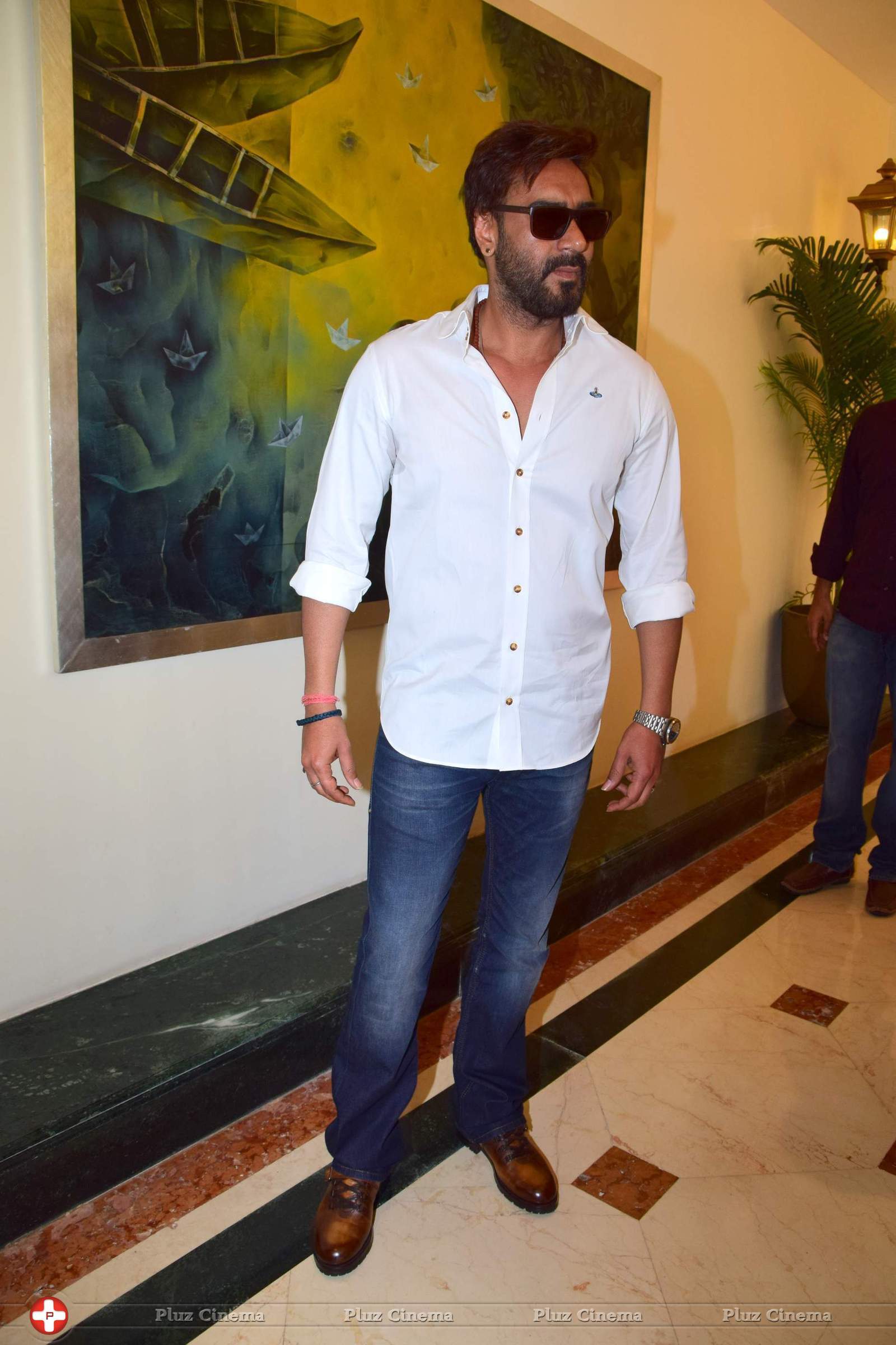 Ajay Devgn - Ajay Devgan and Arjun Rampal at Super Fight League Programme Photos | Picture 1461144