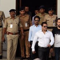 Pics: Salman Khan snapped on arrival at Mumbai Domestic Airport on arrival from Jodhpur