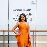 Sonakshi Sinha - Opening Of Lakme Fashion Week Pics