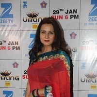 Poonam Dhillon - Bollywood Celebs on red carpet at Umang 2017 Photos