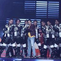 Top Bollywood Celebs performing at Mumbai Police Annual Show Umang 2017 Photos | Picture 1464416