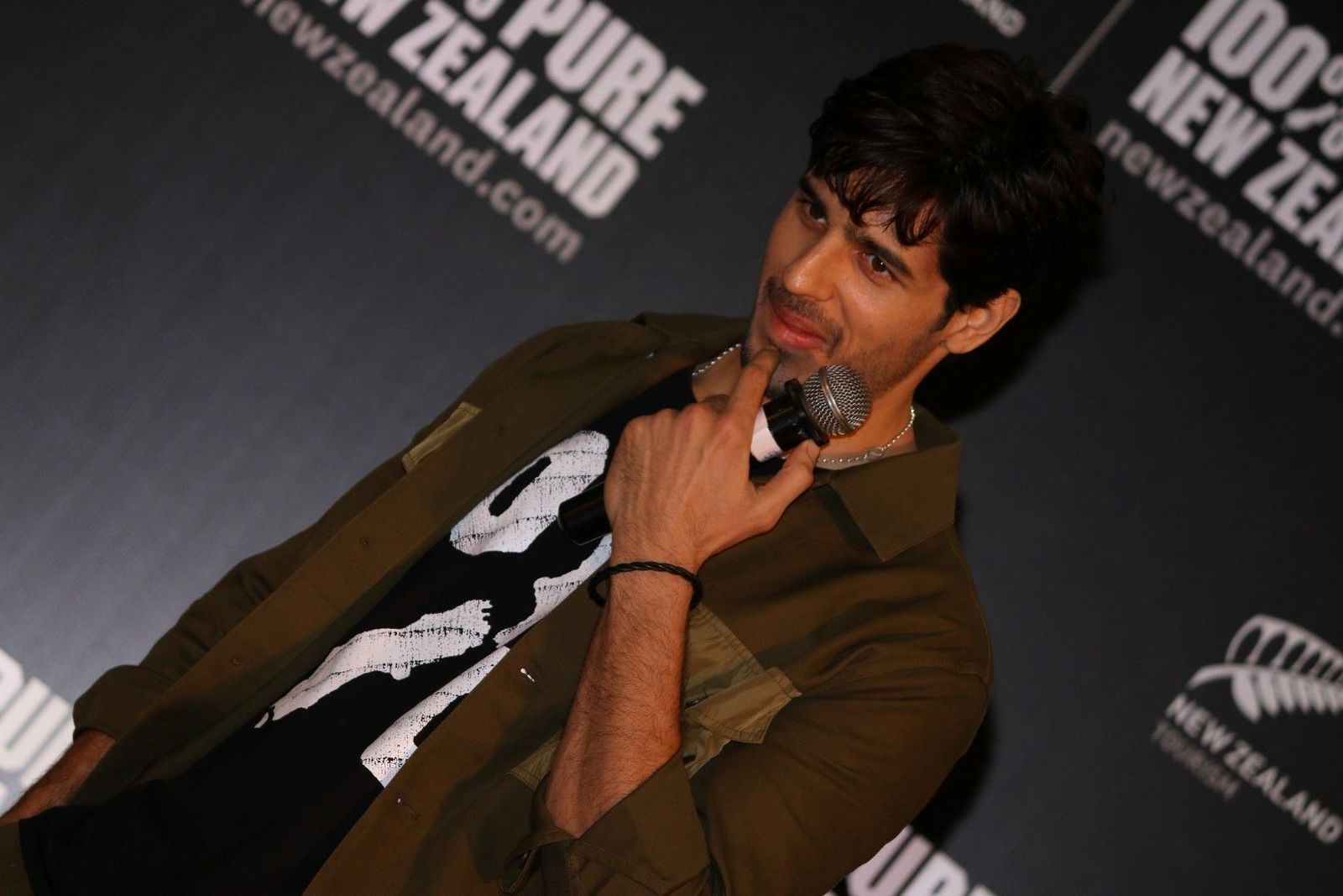 Press Conference With Sidharth Malhotra As Brand Ambassador For Tourism New Zealand Photos | Picture 1465293