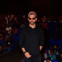 Hrithik Roshan - Promotion of film Kaabil on the sets of The Kapil Sharma Show Pics