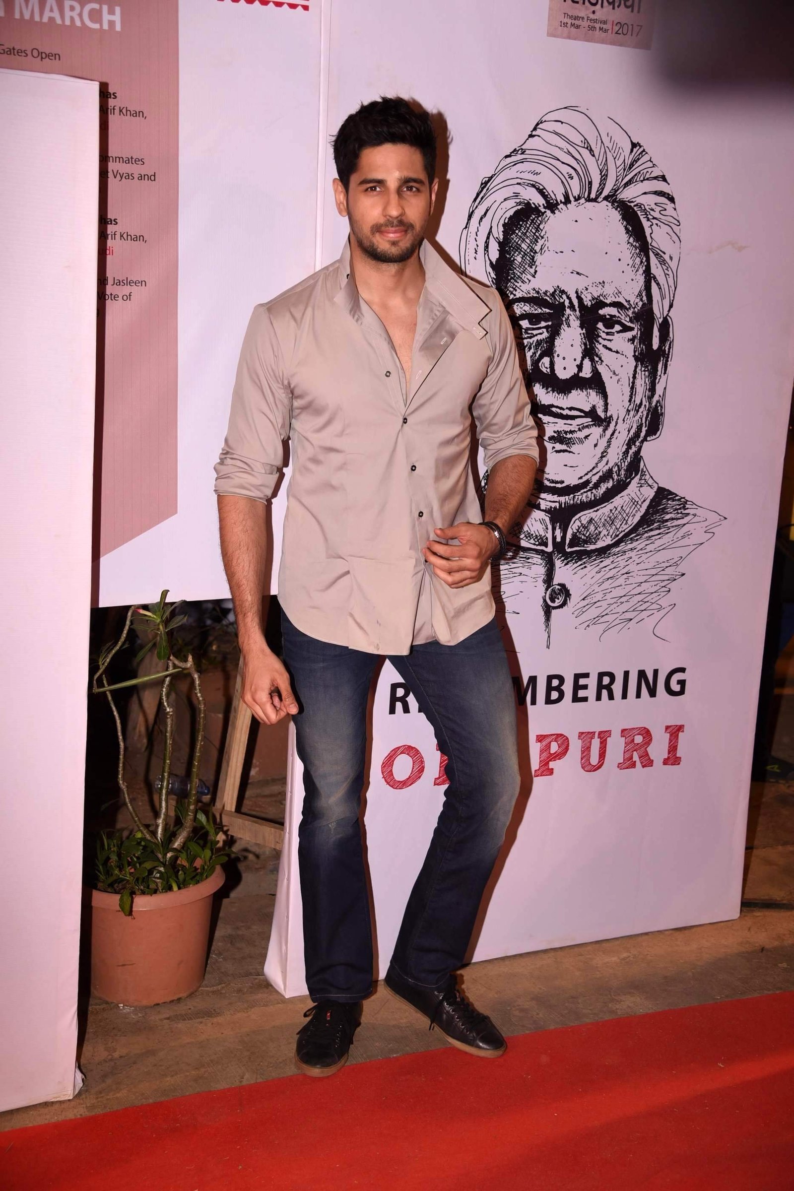 Sidharth Malhotra - Colours Khidkiyaan Theater Festival - 2nd Edition Photos | Picture 1477709