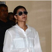 Kajol During Sunil Shetty's Father Funeral Photos | Picture 1478502