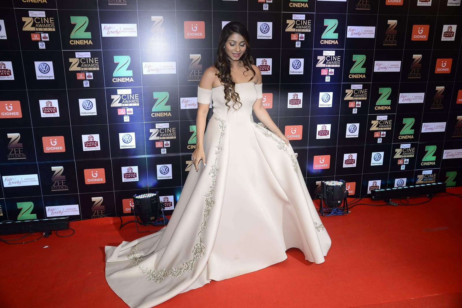 Tanisha Mukherjee - Zee Cine Awards 2017 Red Carpet Photos | Picture 1481196