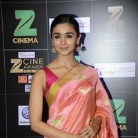 Alia Bhatt - Zee Cine Awards 2017 Red Carpet Photos | Picture 1480652