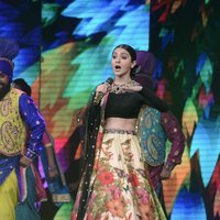 Anushka Sharma At The Voice India Season 2 Grand Finale Pics | Picture 1482037