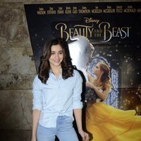 Alia Bhatt Hosts 'Beauty and The Beast' Screening for NGO Kids Photos | Picture 1483749