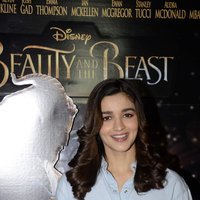Alia Bhatt Hosts 'Beauty and The Beast' Screening for NGO Kids Photos | Picture 1483753