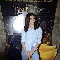 Alia Bhatt Hosts 'Beauty and The Beast' Screening for NGO Kids Photos | Picture 1483751