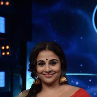 Vidya Balan promotes film Begum Jaan on the sets of reality show Indian Idol Season 9 Photos | Picture 1485176