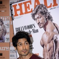 Vidyut Jammwal Unveils of Health and Nutrition magazine Mar 2017 issue Images | Picture 1486179
