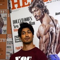 Vidyut Jammwal Unveils of Health and Nutrition magazine Mar 2017 issue Images | Picture 1486180