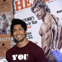 Vidyut Jammwal Unveils of Health and Nutrition magazine Mar 2017 issue Images | Picture 1486184