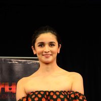 Alia Bhatt visits Strut The Dancemakers Images | Picture 1486661