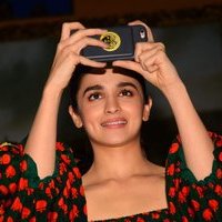 Alia Bhatt visits Strut The Dancemakers Images | Picture 1486647