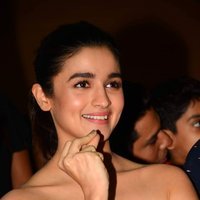 Alia Bhatt visits Strut The Dancemakers Images | Picture 1486638