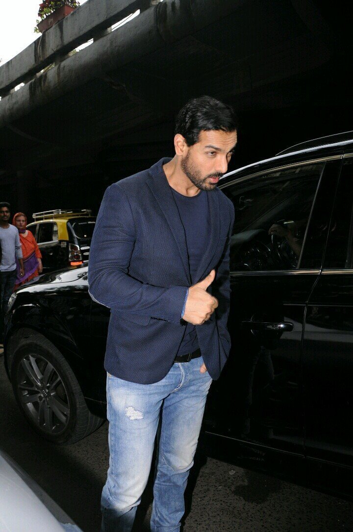 John Abraham launches Dr Aashish Contractor's book The Heart Truth Photos | Picture 1486587