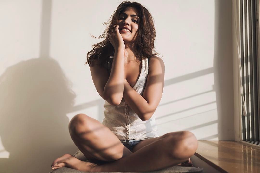 Rhea Chakraborty Hot and Spicy Pics | Picture 1496379