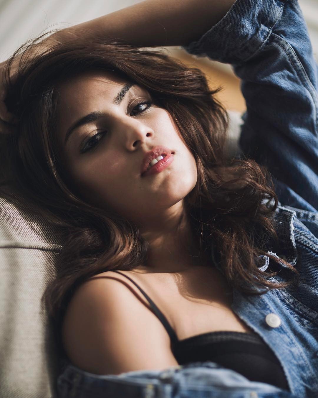 Rhea Chakraborty Hot and Spicy Pics | Picture 1496380