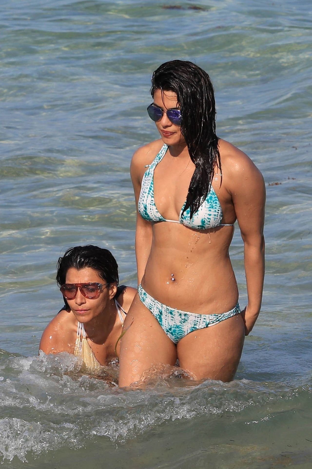 Priyanka Chopra Shows Off Her Bikini Body in Miami Beach Pics | Picture 1498221