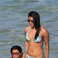 Priyanka Chopra Shows Off Her Bikini Body in Miami Beach Pics | Picture 1498221