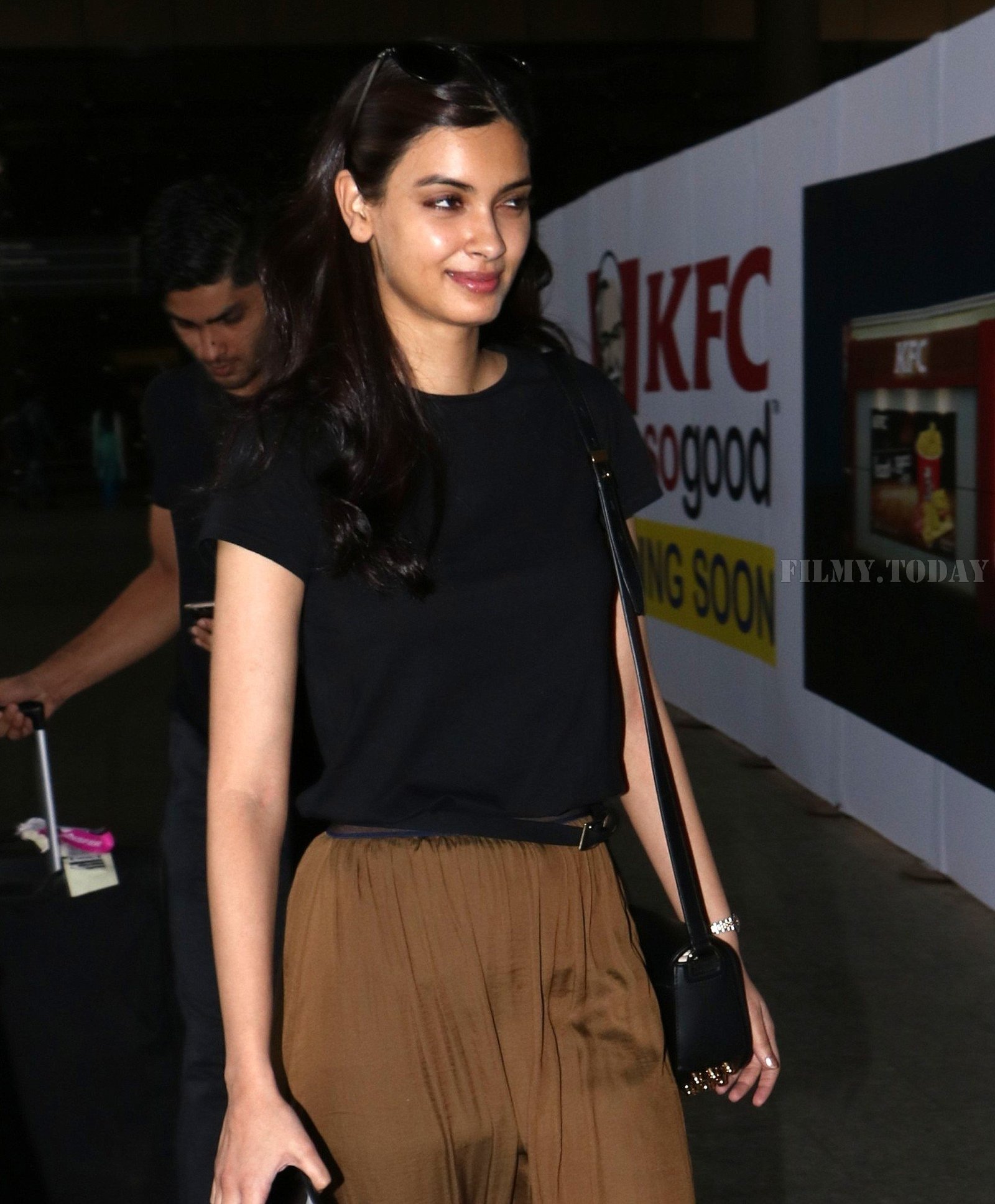 In Pics: Diana Penty Snapped At Mumbai Airport | Picture 1543133