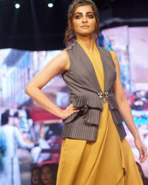 Radhika Apte - In Pics: Van Heusen and GQ Fashion Nights 2017 | Picture 1544380