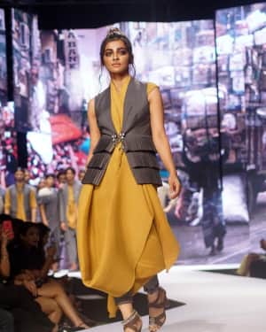 Radhika Apte - In Pics: Van Heusen and GQ Fashion Nights 2017 | Picture 1544375