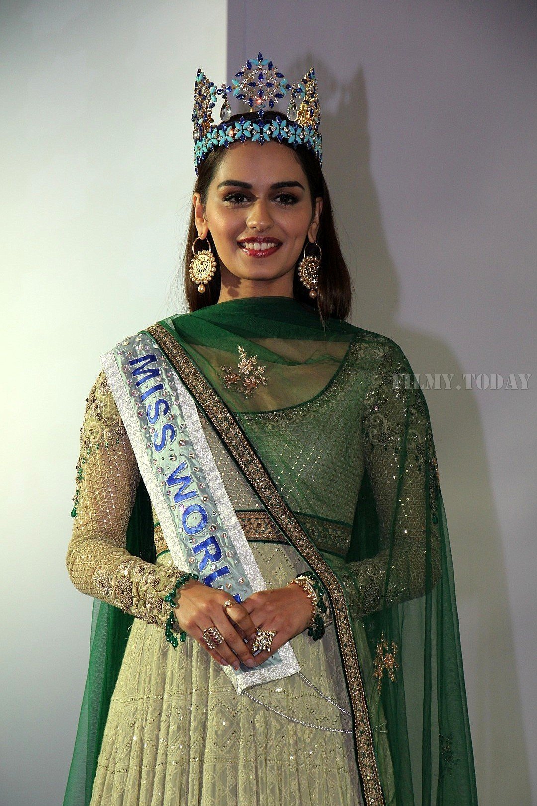 Photos: Manushi Chillar At The Press Conference For Winning Miss World Title | Picture 1547410