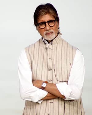 Amitabh Bachchan - In Pics: Rashtriya Swachhta Diwas | Picture 1532612