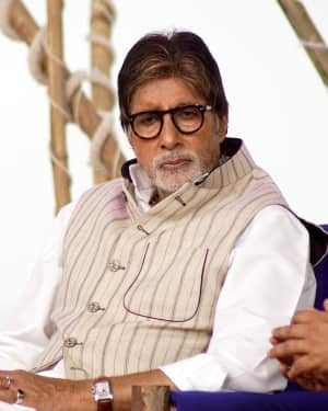 Amitabh Bachchan - In Pics: Rashtriya Swachhta Diwas