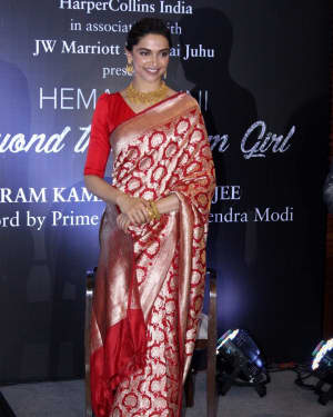 Deepika Padukone - In Pics: Launch Of Hema Malini Biography Beyond The DreamGirl | Picture 1537364