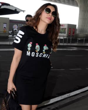 In Pics: Shama Sikander Snapped at Mumbai Airport | Picture 1537951