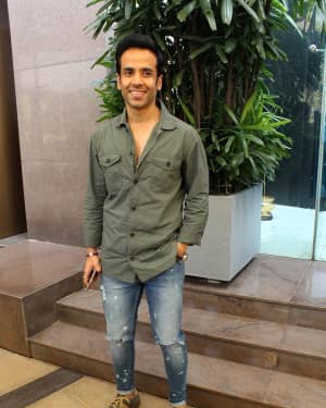 Tusshar Kapoor - In Pics: Golmaal Again Team Spotted At Yauatcha Restaurant