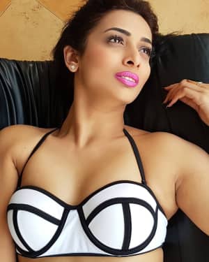 Heena Panchal - Actress and Model Hot Instagram Photos | Picture 1539415