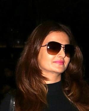 Monica Bedi Spotted At Mumbai Airport | Picture 1525158
