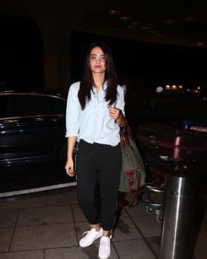 In Pics: Surveen Chawla Snapped At Mumbai Airport | Picture 1527683
