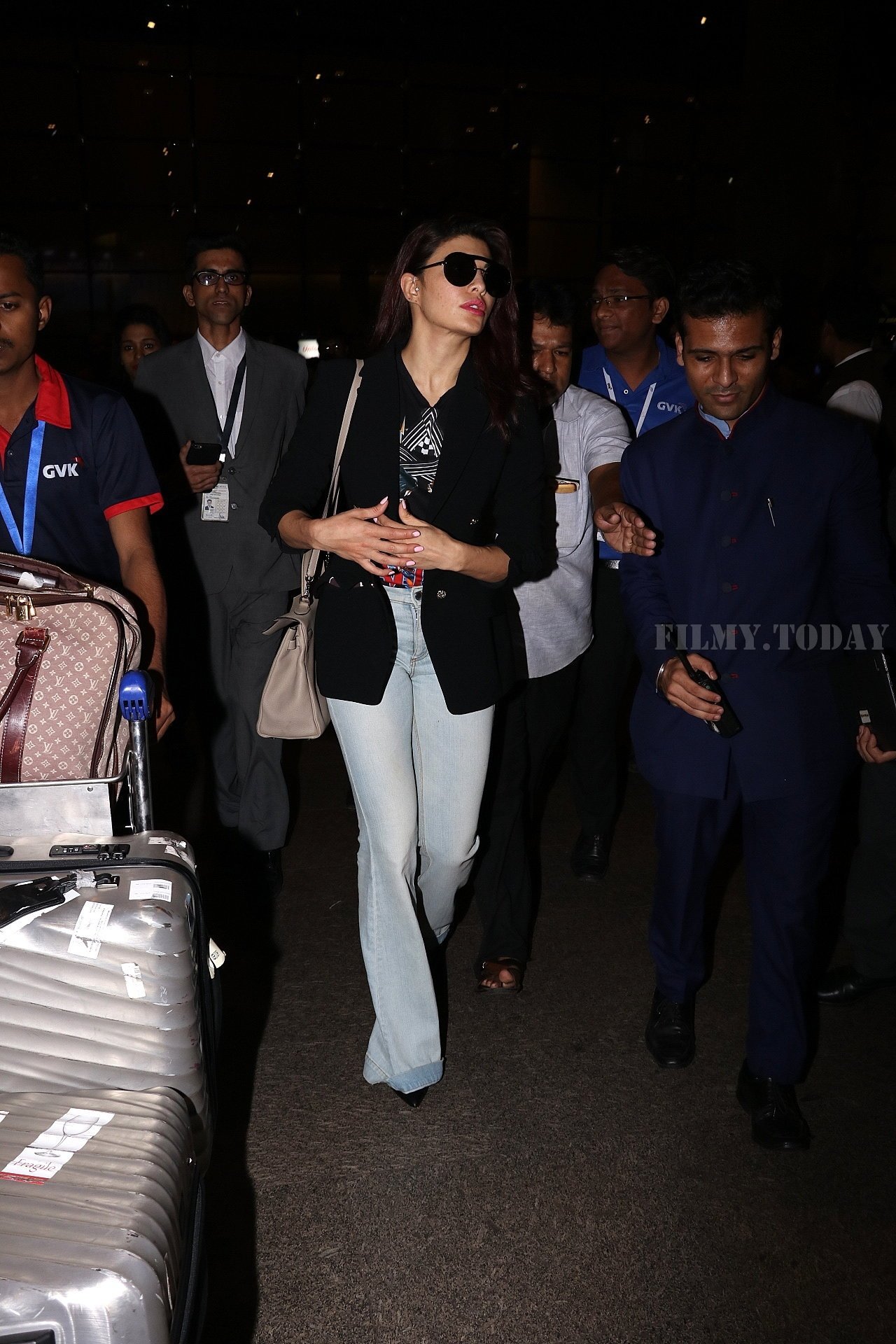 In Pics: Jacqueline Fernandez Snapped At Mumbai Airport | Picture 1528746