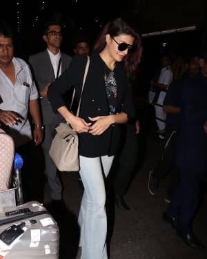 In Pics: Jacqueline Fernandez Snapped At Mumbai Airport | Picture 1528744