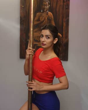 Photos: Actress Heena Panchal learning pole dance under the guidance of Smilie Suri | Picture 1578411