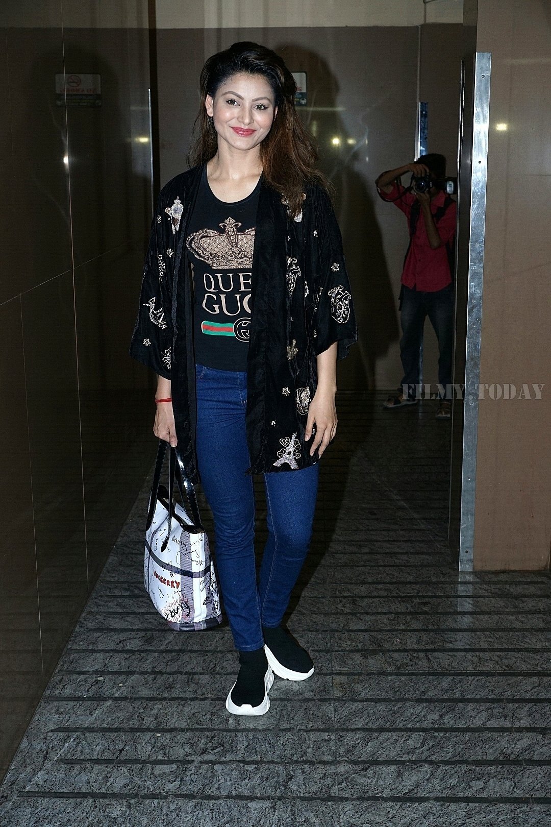 Photos: Urvashi Rautela Spotted at Juhu | Picture 1592785