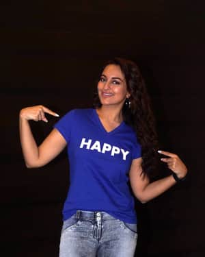 Sonakshi Sinha - Photos: Interview With Star Cast Of Film Happy Bhaag Jayegi Returns | Picture 1594798